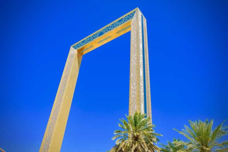 Billet Excursion privée à Dubai Frame et Miracle Garden avec transfert