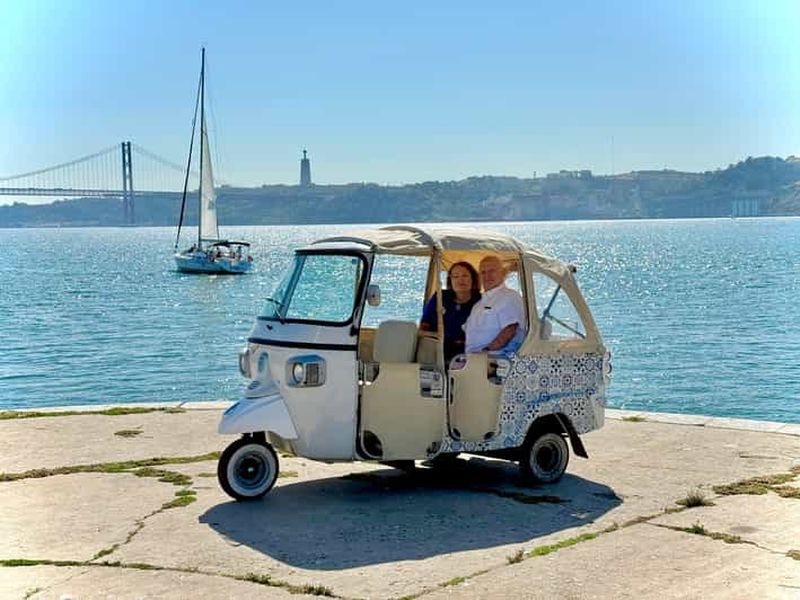 Billet Lisbonne : Belém & LX Factory Visite privée en Tuk Tuk avec prise en charge