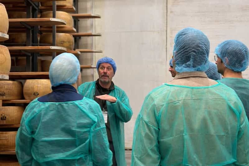 Billet Visite culinaire au parmesan et au balsamique avec le musée Ferrari
