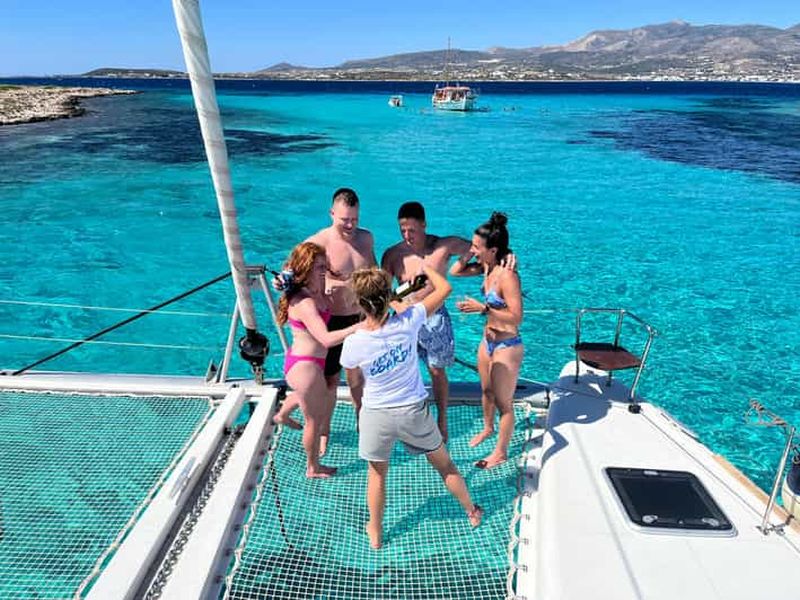 Billet Paros : Croisière en catamaran avec baignade, repas et boissons