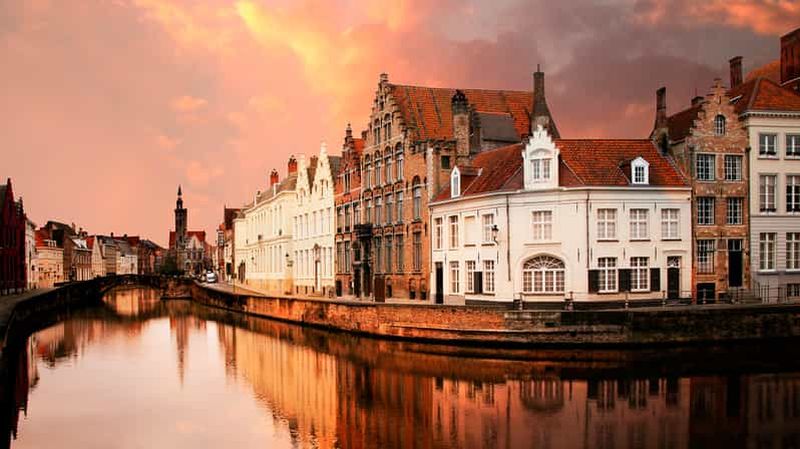 Billet Depuis Amsterdam : excursion d'une journée à Bruges en espagnol avec option bateau