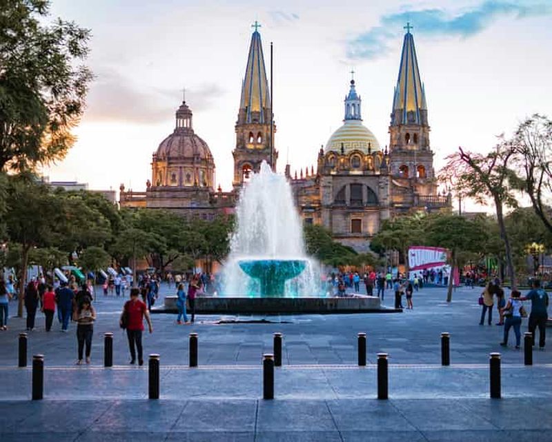 Billet Visite à pied du centre ville de Guadalajara