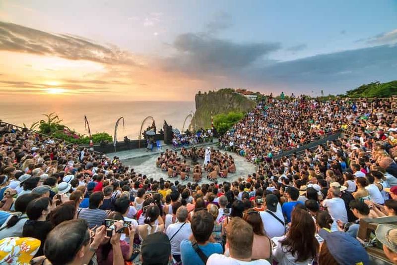 Billet Bali : Spectacle de danse du feu Kecak et billet d'entrée au temple d'Uluwatu