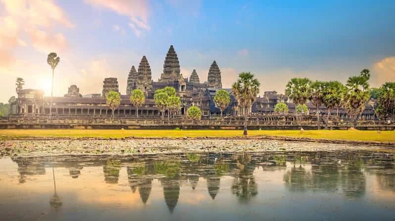 Billet Siem Reap : Angkor Wat : visite en petit groupe au lever ou au coucher du soleil
