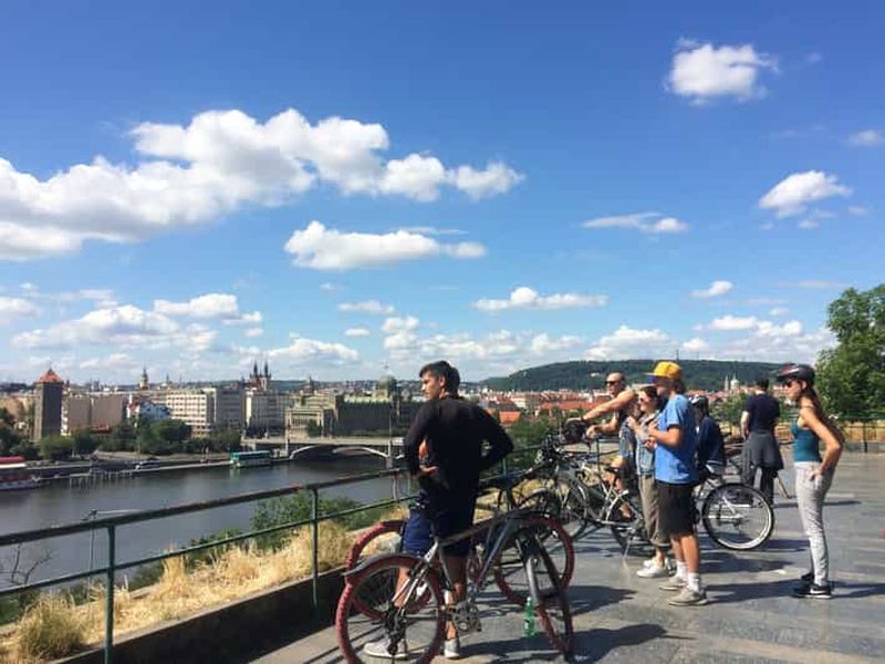 Billet Prague : Points de vue époustouflants, château, ville et parc à vélo