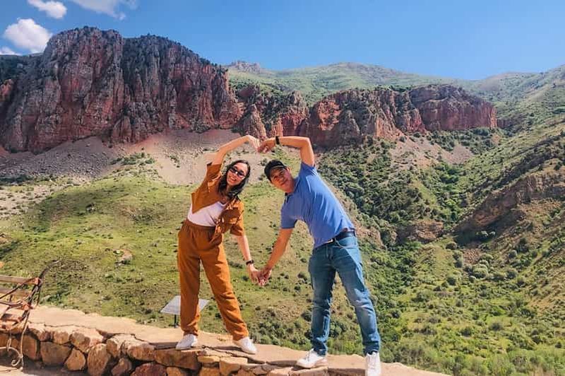 Billet Depuis Erevan : visite du monastère de Khor Virap, d'une cave à vin et de la grotte aux oiseaux