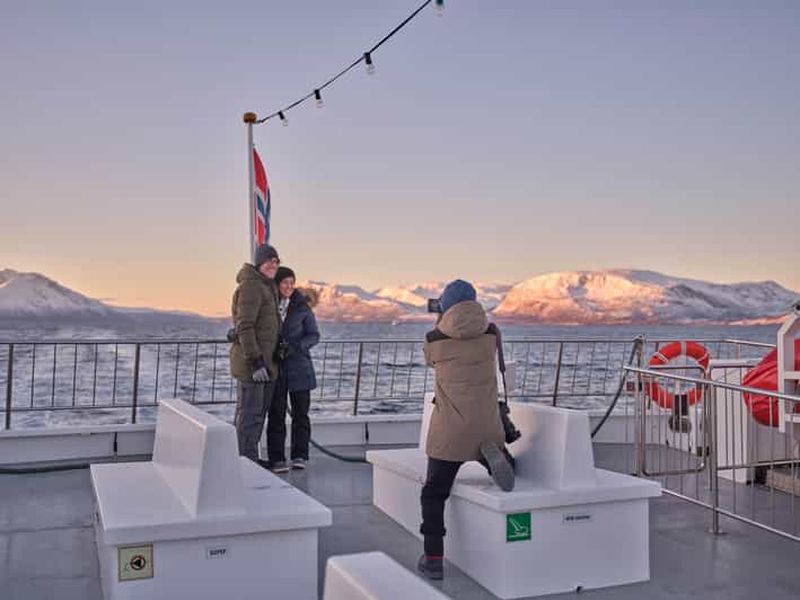 Billet Tromsø : Croisière dans les fjords de l'Arctique dans les paysages polaires