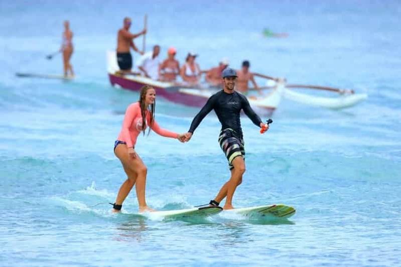 Billet Oahu : Votre leçon de surf privée en groupe à Waikiki