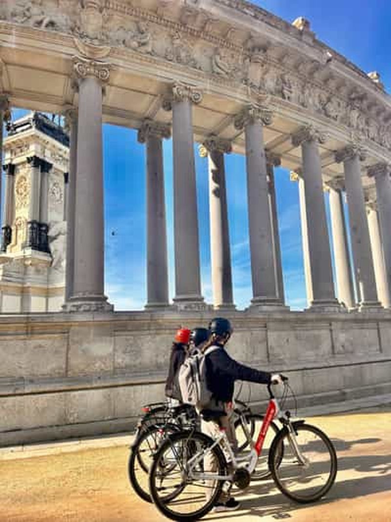 Billet Madrid : Visite magique du parc du Retiro à vélo