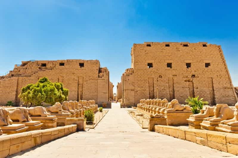 Billet Visite d'une demi-journée à Louxor pour découvrir les temples de Karnak et de Louxor