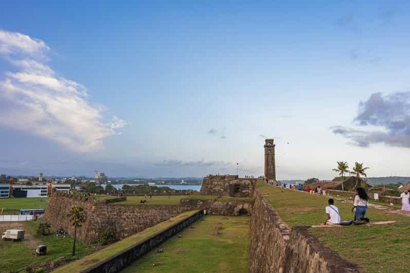 Billet Mirissa : visite de Galle, promenade au fort et temps forts de la côte