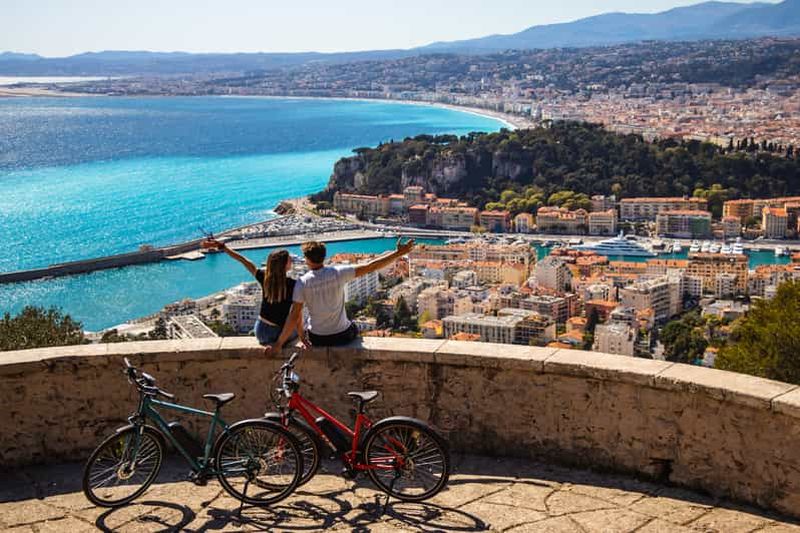Billet Nice : Visite guidée de Villefranche à vélo électrique