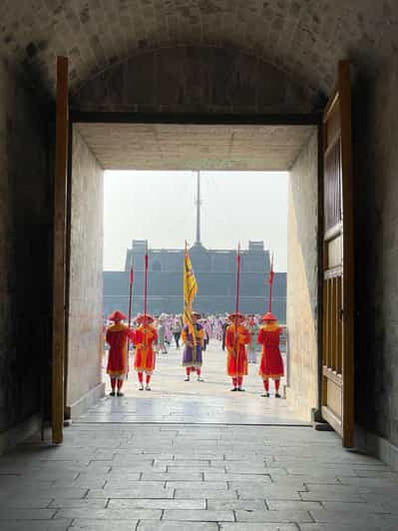 Billet Visite à pied de la cité impériale de Hué : citadelle et Cité interdite