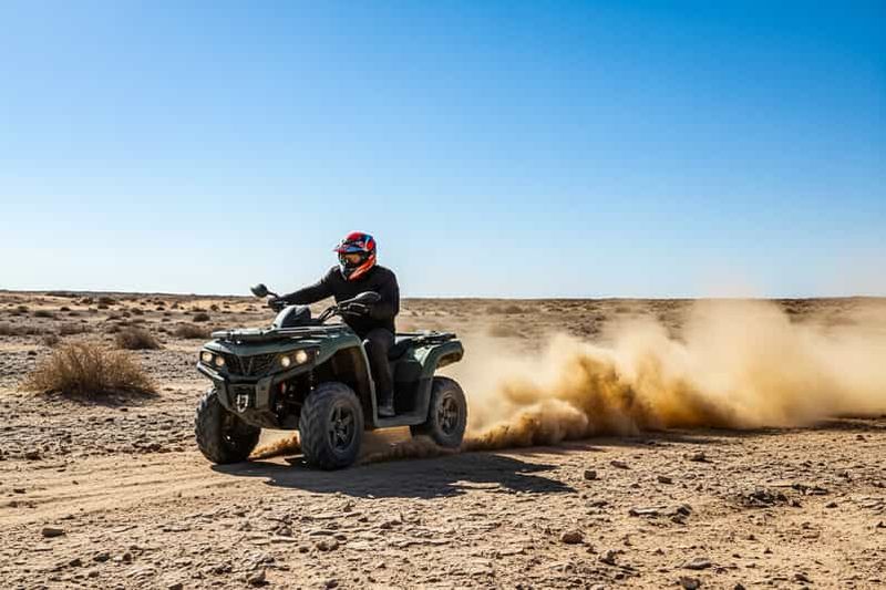 Billet Marrakech : balade en quad dans le désert d'Agafay avec dromadaire et dîner-spectacle
