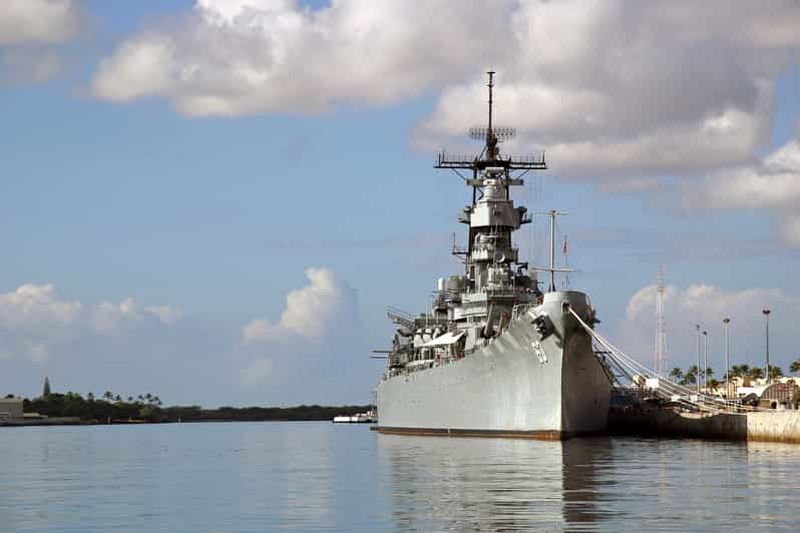 Billet Oahu : Pearl Harbor, USS Arizona, Might Mo, & Honolulu Tour