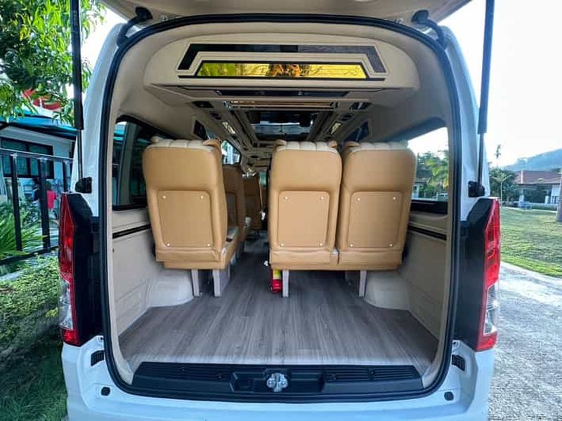 Billet Ville de Phuket : Transfert privé vers/depuis l'aéroport de Phuket.