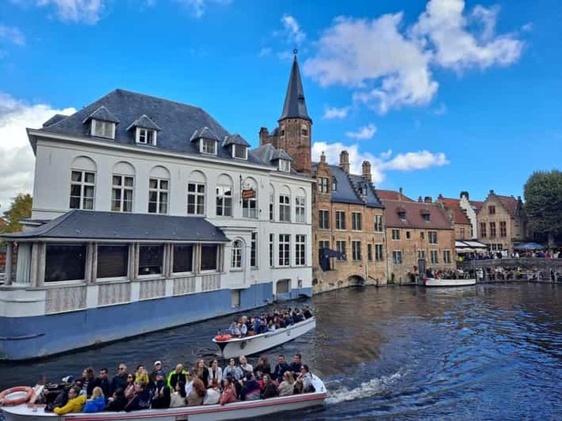 Billet Visite privative de Bruges depuis Paris avec champagne et croisière sur les canaux