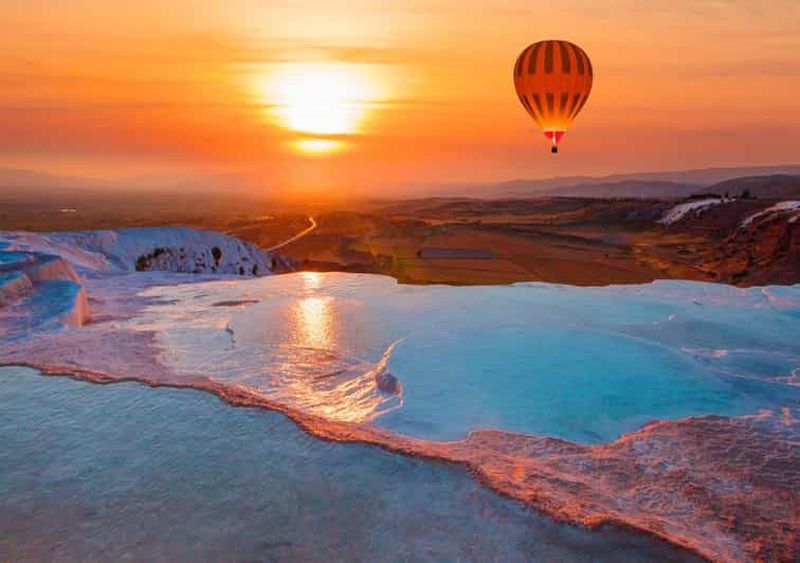 Billet Pamukkale : vol en montgolfière avec certificat et transfert
