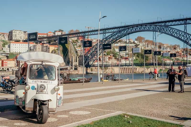Billet Porto : 2 heures de visite en tuk-tuk partagé