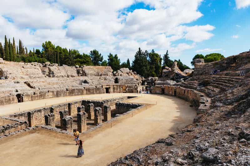Billet Depuis Séville : Visite de la ville romaine d'Italica et du monastère médiéval