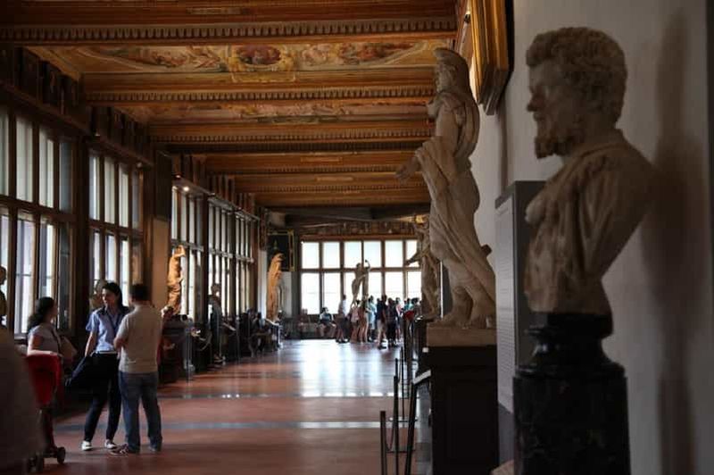Billet Au départ de Milan : Excursion d'une journée à Florence et à la Galerie des Offices en train