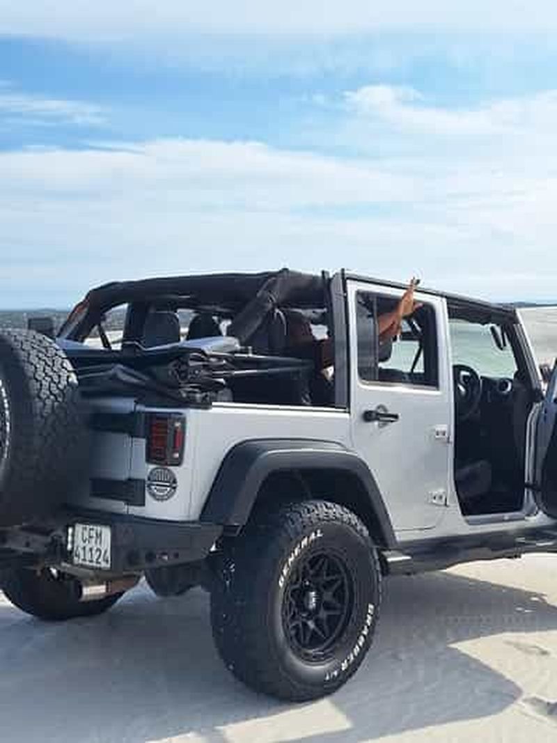Billet Les sensations fortes du désert du Cap : aventure en Jeep dans les dunes
