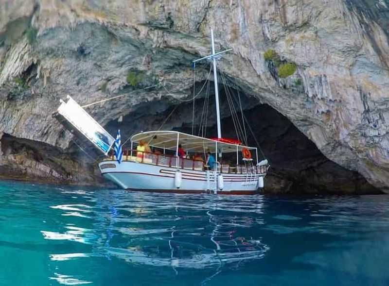 Billet Nidri : grotte de Papanikolis, Meganisi, plage de Lakka et Scorpios