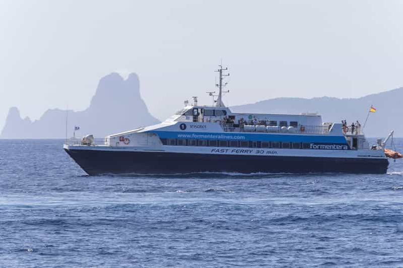 Billet Formentera : découvrez notre forfait ferry rapide + vélo électrique.