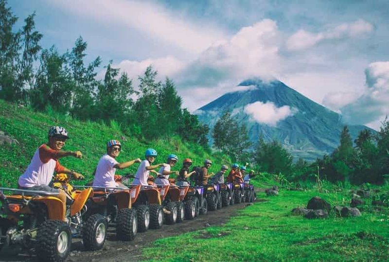 Billet Aventure en quad sur le volcan Mayon (lave noire)