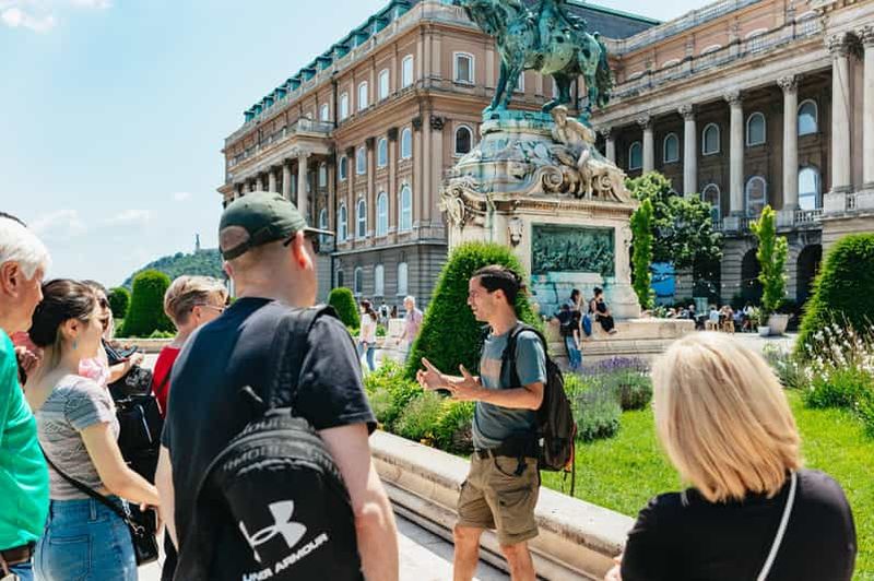 Billet Budapest : visite à pied du château de Buda