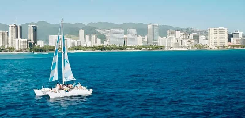 Billet Excursion en voilier vers Diamond Head (apportez vos boissons)