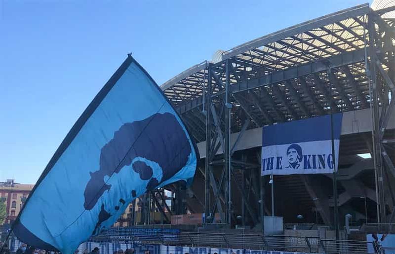 Billet Naples : Stade Maradona : visite guidée à pied de l'extérieur