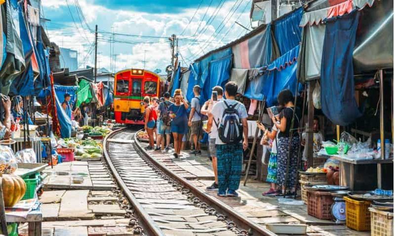 Billet Marché flottant de Damnoen Saduak, train avec prise en charge et retour