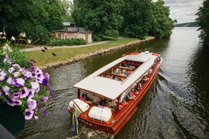 Billet Stockholm : visite guidée de l'archipel en bateau classique en bois