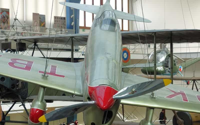 Billet Prague : visite guidée du musée technique national sur le thème de l'aviation