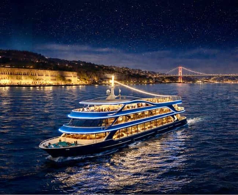 Billet Istanbul : magie du Bosphore, dîner complet et spectacle turc