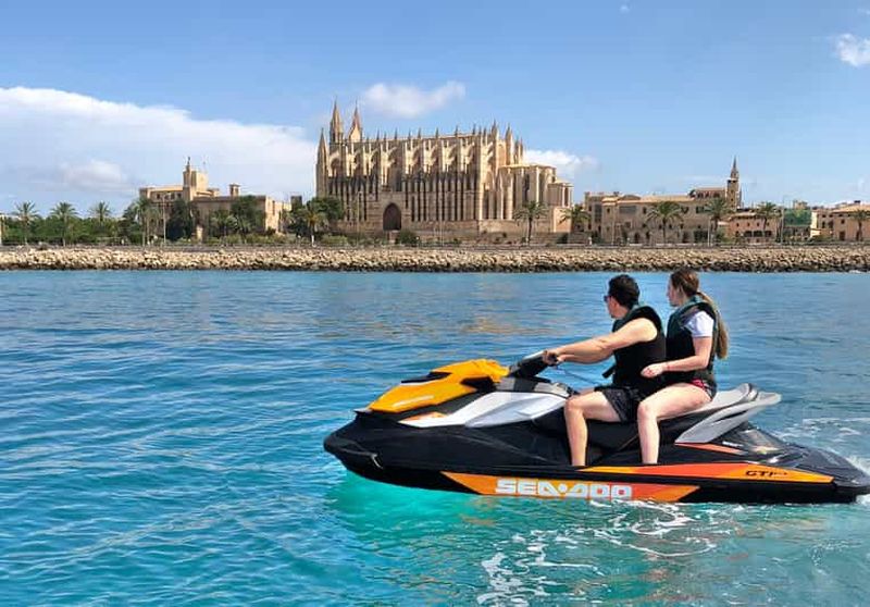 Billet Palma de Majorque : jet-ski jusqu'à la cathédrale de Palma