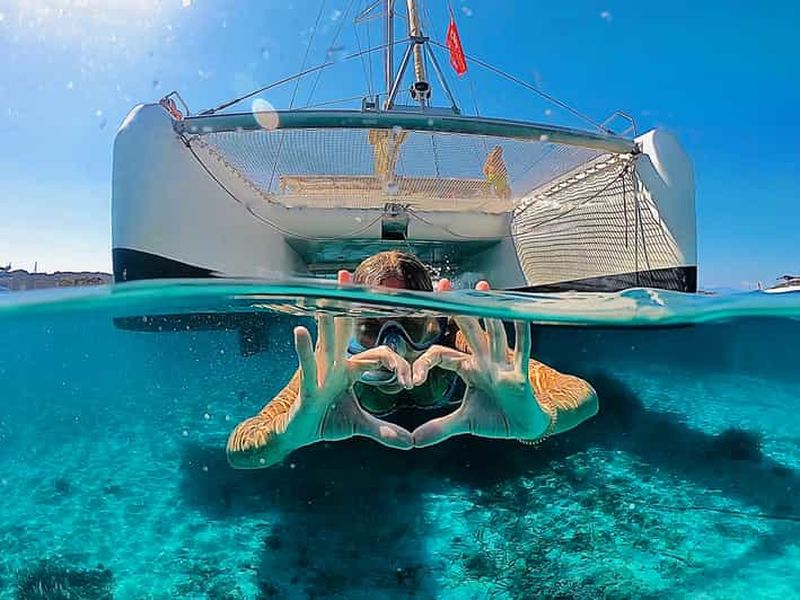Billet Depuis Palau : Excursion en catamaran dans l'archipel de la Maddalena avec déjeuner