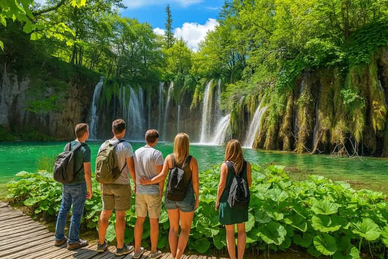 Billet Zagreb : visite guidée des lacs de Plitvice avec billet et Rastoke