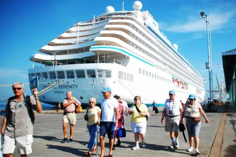Billet Depuis le port de Semarang : Excursion privée au temple de Borobudur