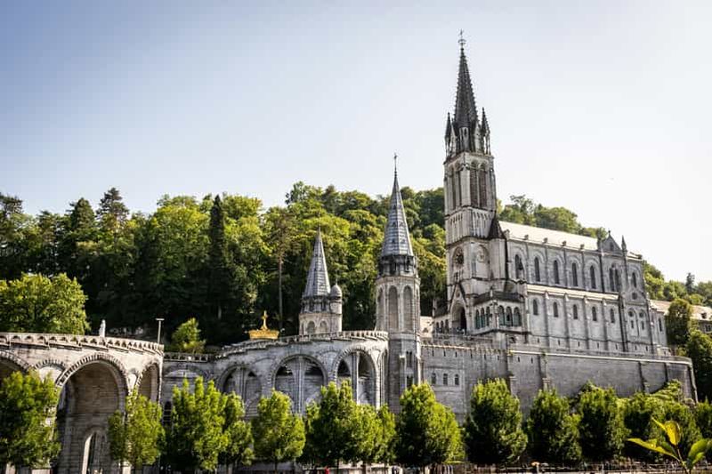 Billet Lourdes Express : visite guidée privée des sanctuaires