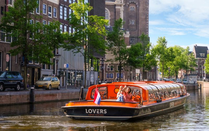 Billet Amsterdam : Croisière promenade d'une heure sur les canaux à bord d'un bateau électrique
