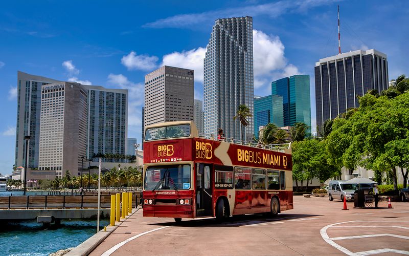 Billet Big Bus : tour en bus Hop-On Hop-Off de Miami avec visite nocturne et croisière en bateau en option