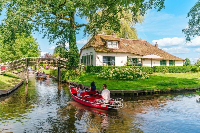 Billet Tour à Giethoorn au départ d’Amsterdam avec promenade en bateau