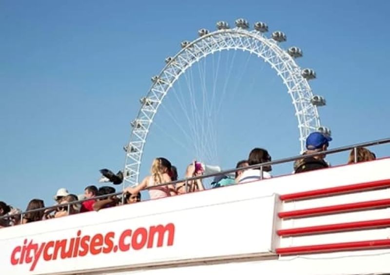 Billet Bus touristique Toot de Londres avec croisière sur la Tamise