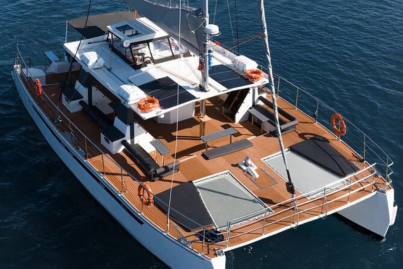 Billet Croisière en catamaran avec barbecue dans la caldeira à Santorin