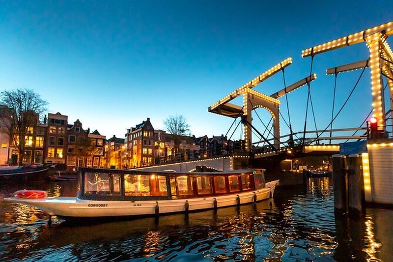 Billet Croisière sur les canaux d'Amsterdam avec guide en direct et bar à bord