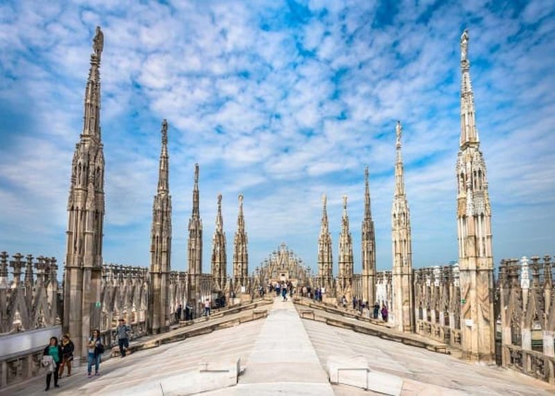 Billet Visite guidée des toits du Duomo de Milan et visite en bus optionnelle