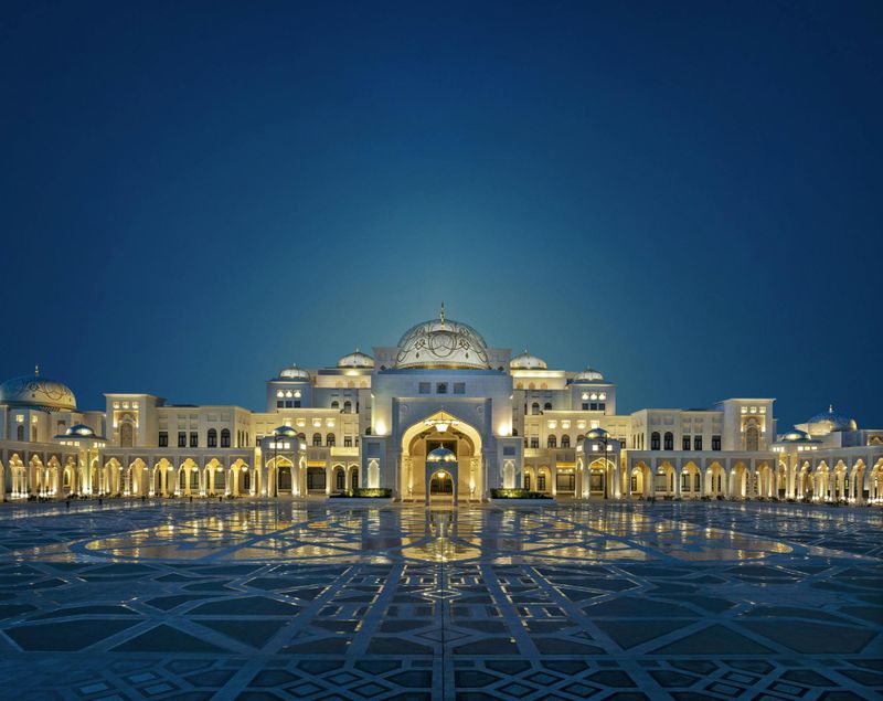 Billet Visite de Qasr al Watan et cappuccino doré à l'Emirates Palace