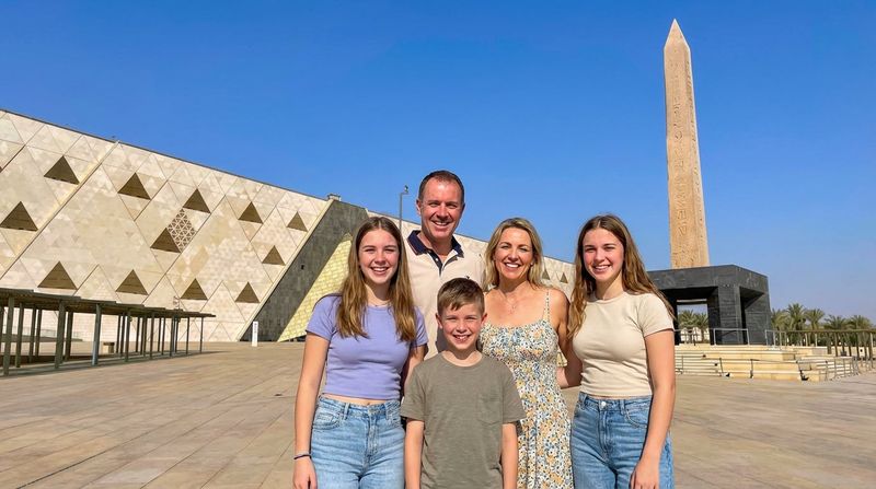 Billet Le Nouveau Grand Musée et les Pyramides de Gizeh avec vols au départ de Louxor